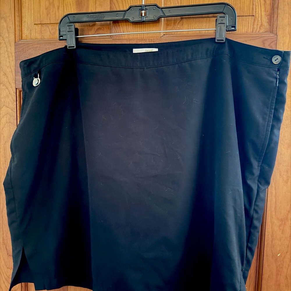 Chic Black Women's Skort